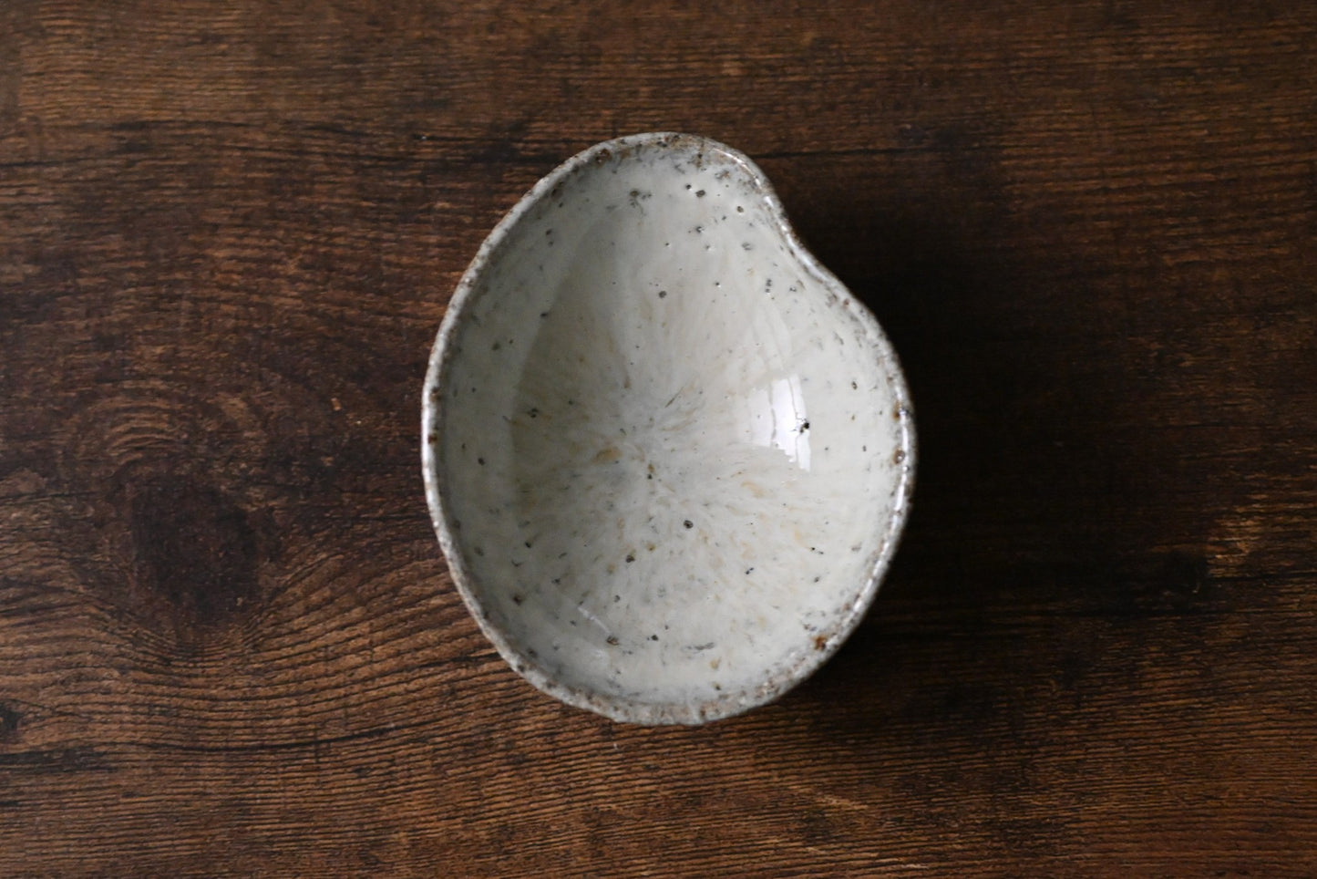 Rice‑Shaped Guinomi – Tojo Akitsu Kiln – Yamada Nishiki Sakeware | Made from Rice Field Clay & Straw Ash Glaze